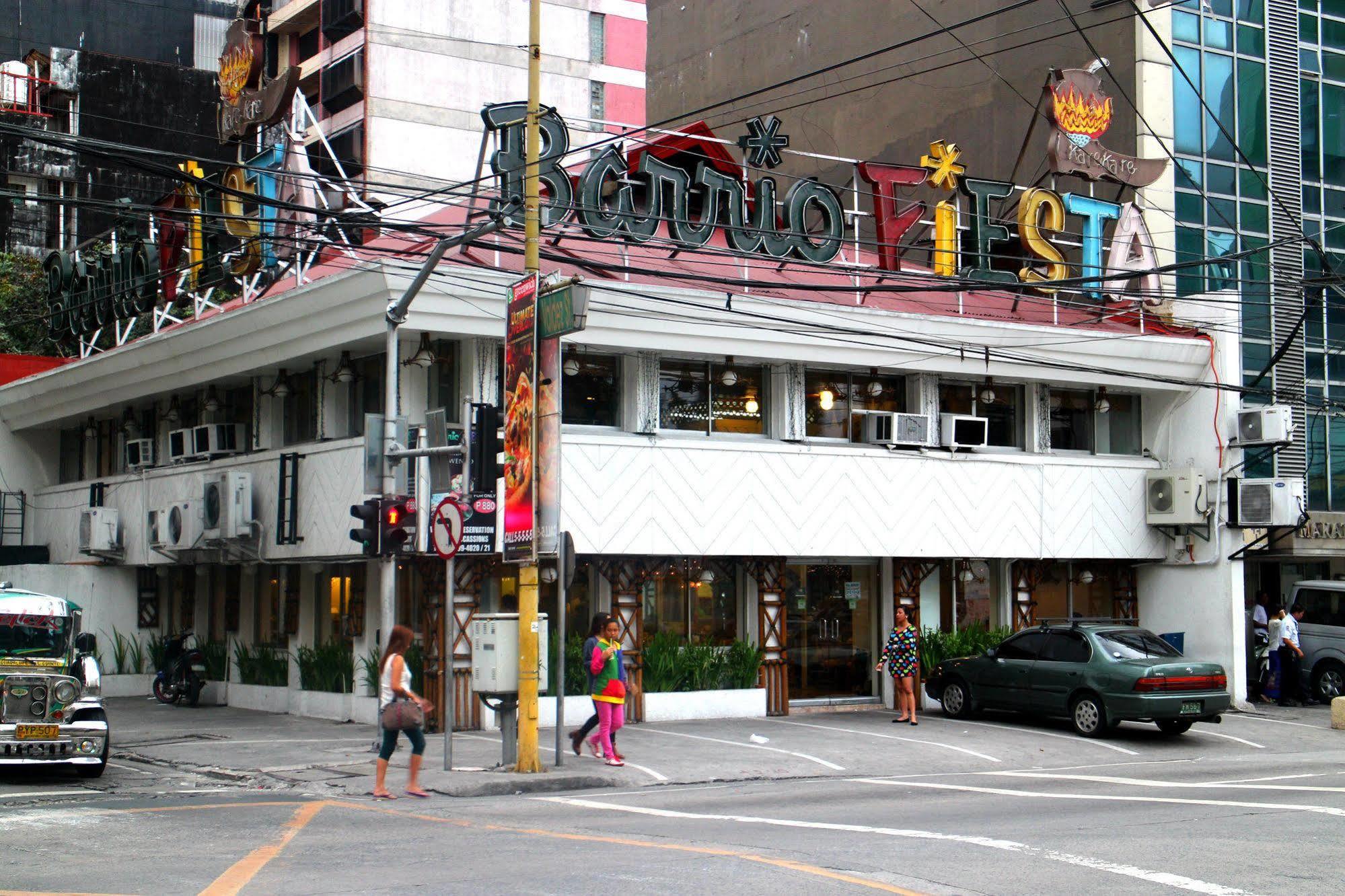 Urban Hostel Pasig City Exterior photo