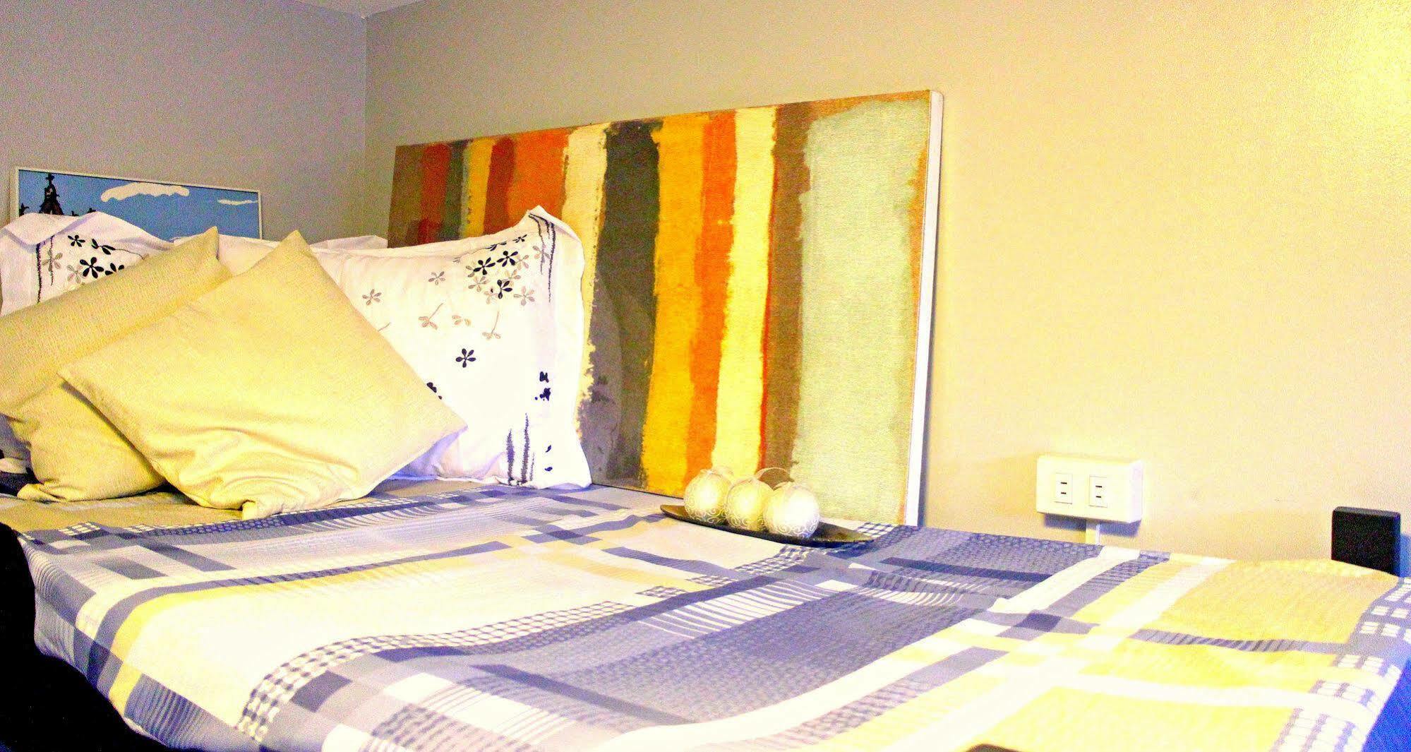 Urban Hostel Pasig City Exterior photo